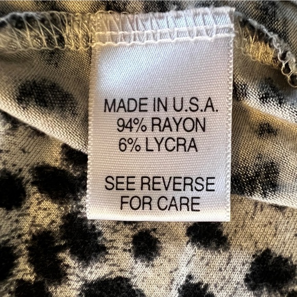 Fabrizio Gianni Animal Print Turtle Neck Blouse Women’s Size L - Picture 8 of 9